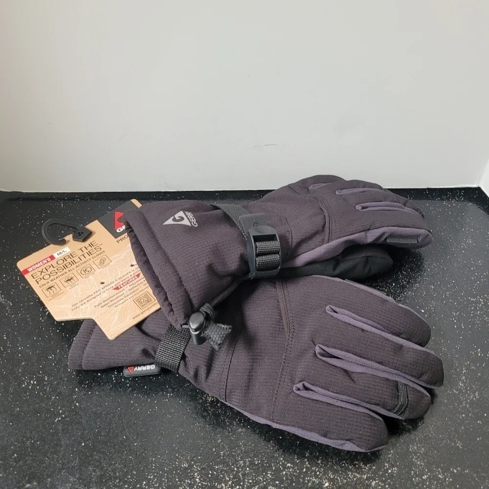 NEW Gerry Thinsulate Snow Gloves
